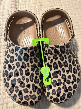 Women's platform leopard croc